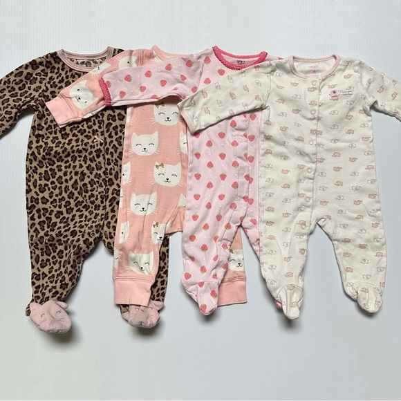 Girls 6 month footie bundle - Picture 1 of 9